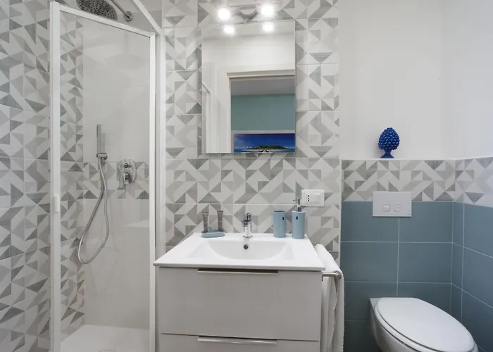 Lovely In Center Of *